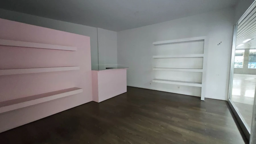 Loja para Arrendamento em Mafamude e Vilar do Paraíso Foto 6