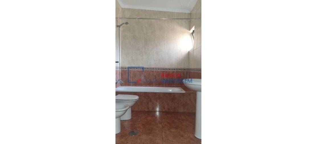 Apartamento T2 para Venda em Rio Tinto Foto 8