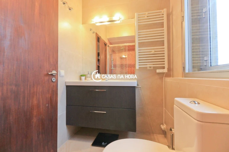 Apartamento T4 para Arrendamento em Ramalde Foto 13