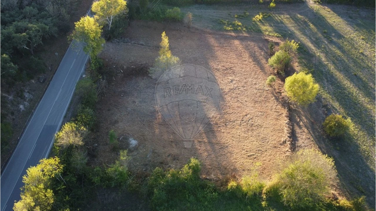 Terreno para Venda em Bucelas Foto 3
