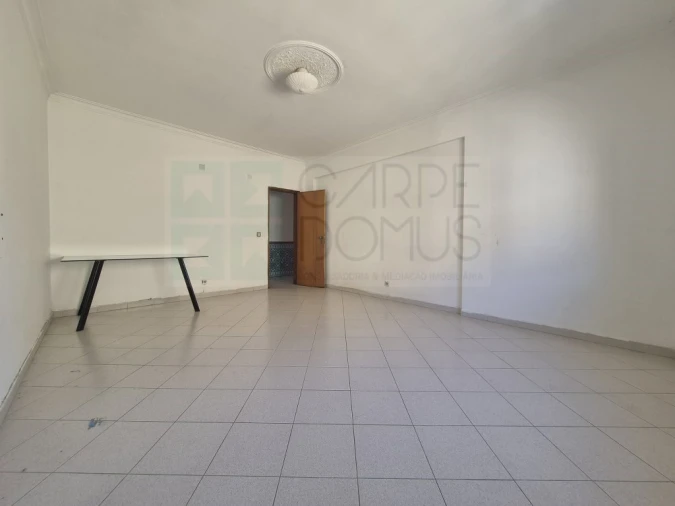 Apartamento T2 para Venda em Rio de Mouro Foto 10