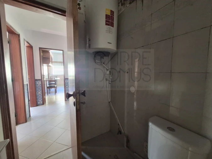 Apartamento T2 para Venda em Rio de Mouro Foto 12