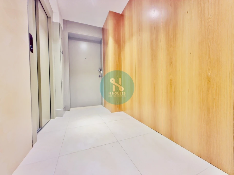 Apartamento T4 para Venda em Gualtar Foto 5