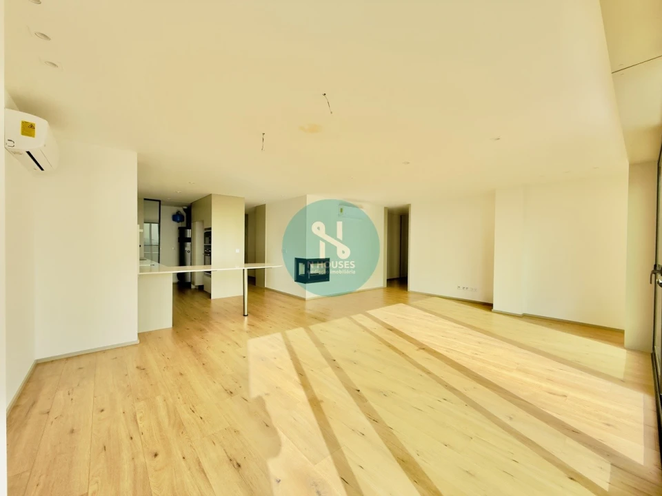 Apartamento T4 para Venda em Gualtar Foto 6