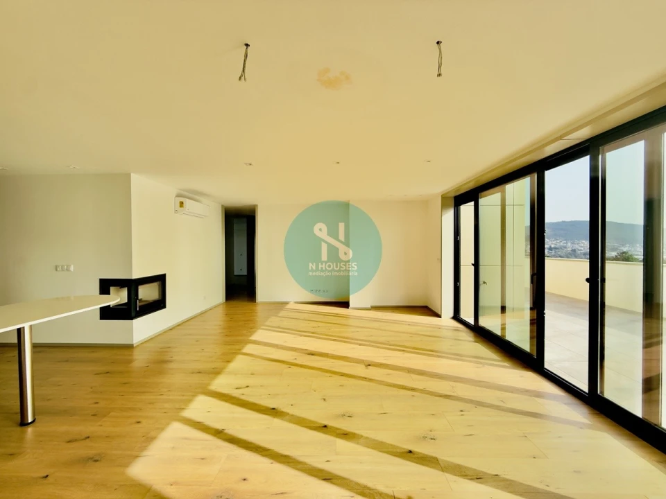 Apartamento T4 para Venda em Gualtar Foto 8