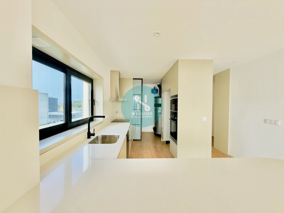 Apartamento T4 para Venda em Gualtar Foto 9