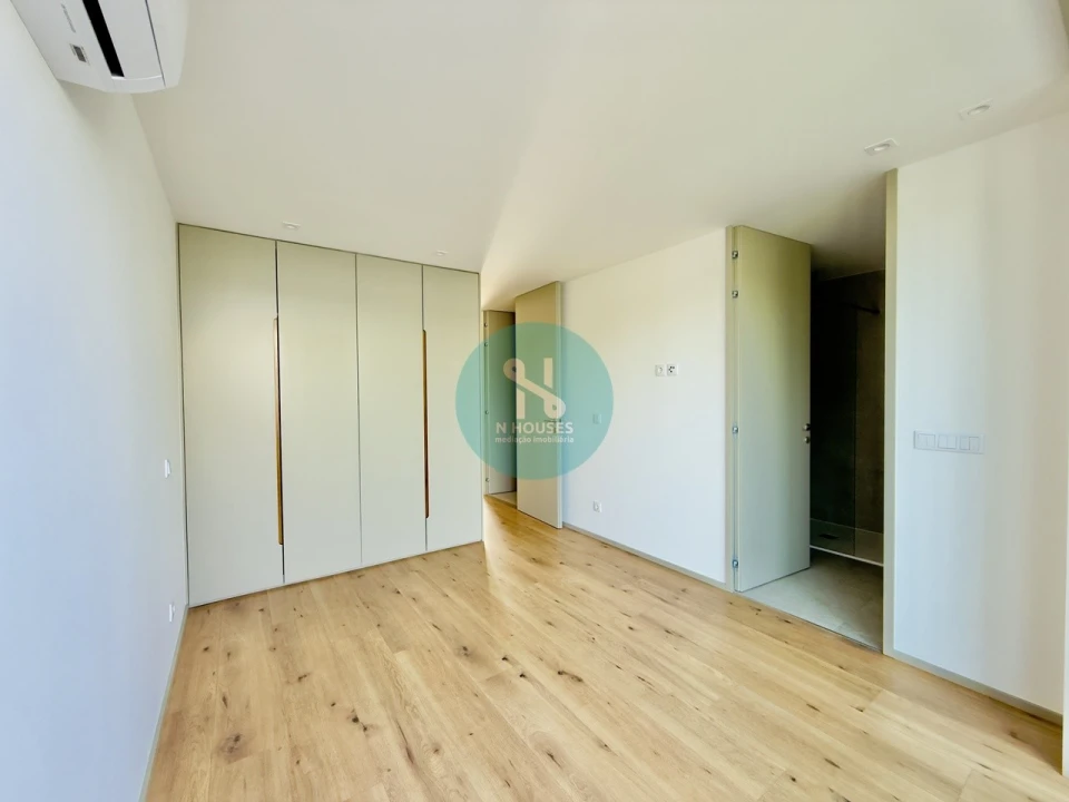 Apartamento T4 para Venda em Gualtar Foto 17