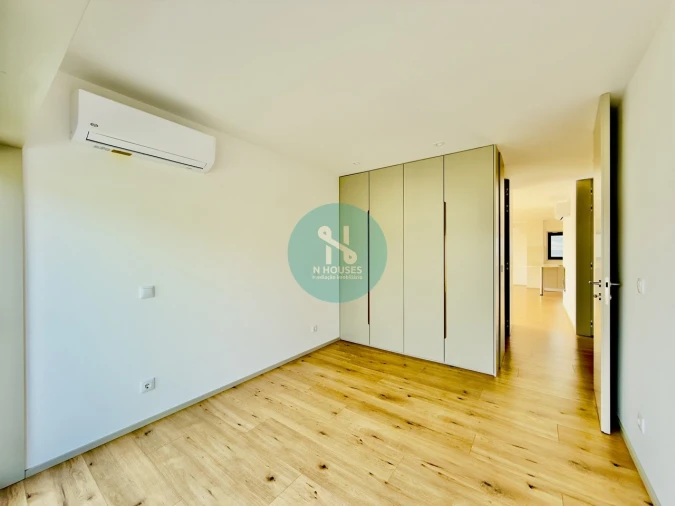 Apartamento T4 para Venda em Gualtar Foto 14