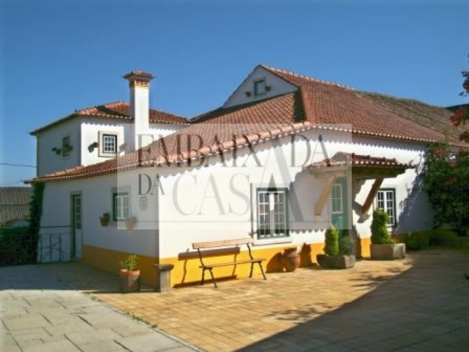 Moradia T8 para Venda em Roliça Foto 2