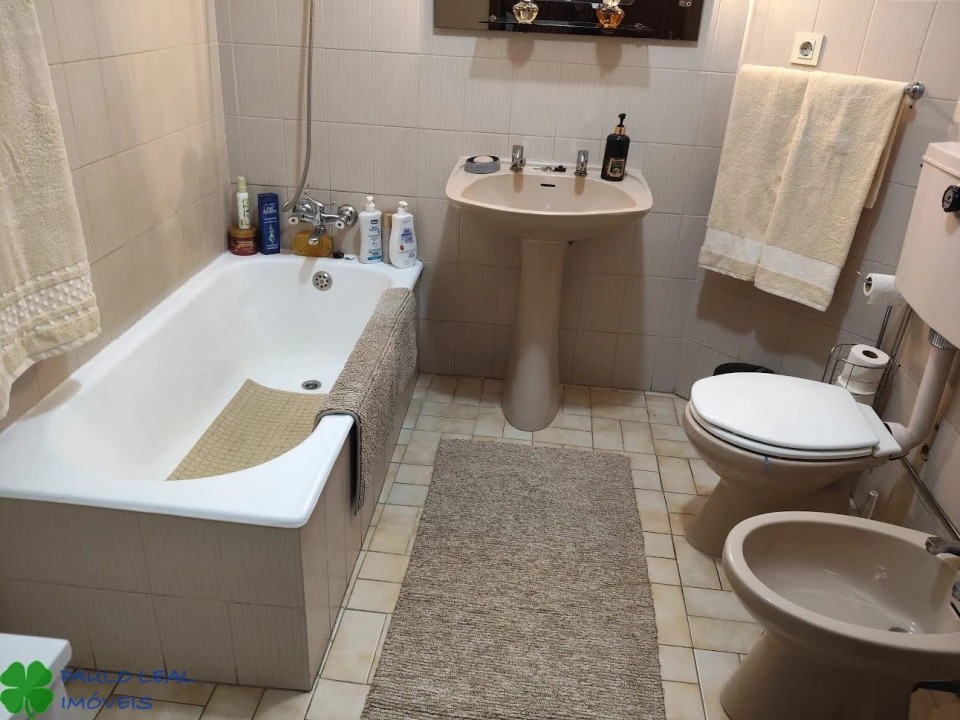 Apartamento T2 para Venda em Campanhã Foto 7