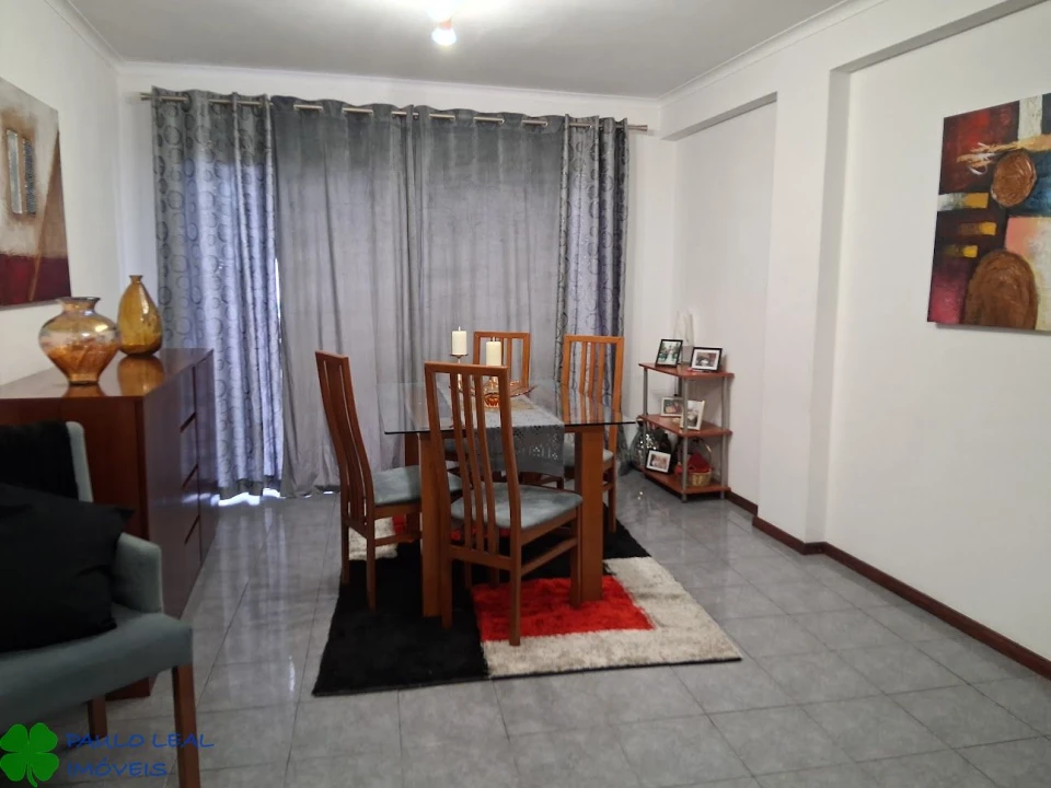 Apartamento T2 para Venda em Campanhã Foto 3