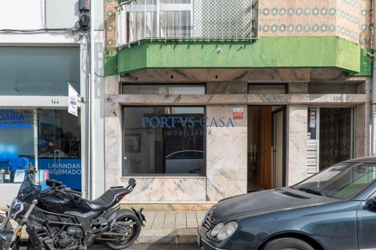 Loja para Arrendamento em Cedofeita, Santo Ildefonso, Sé, Miragaia, São Nicolau e Vitória Foto 22