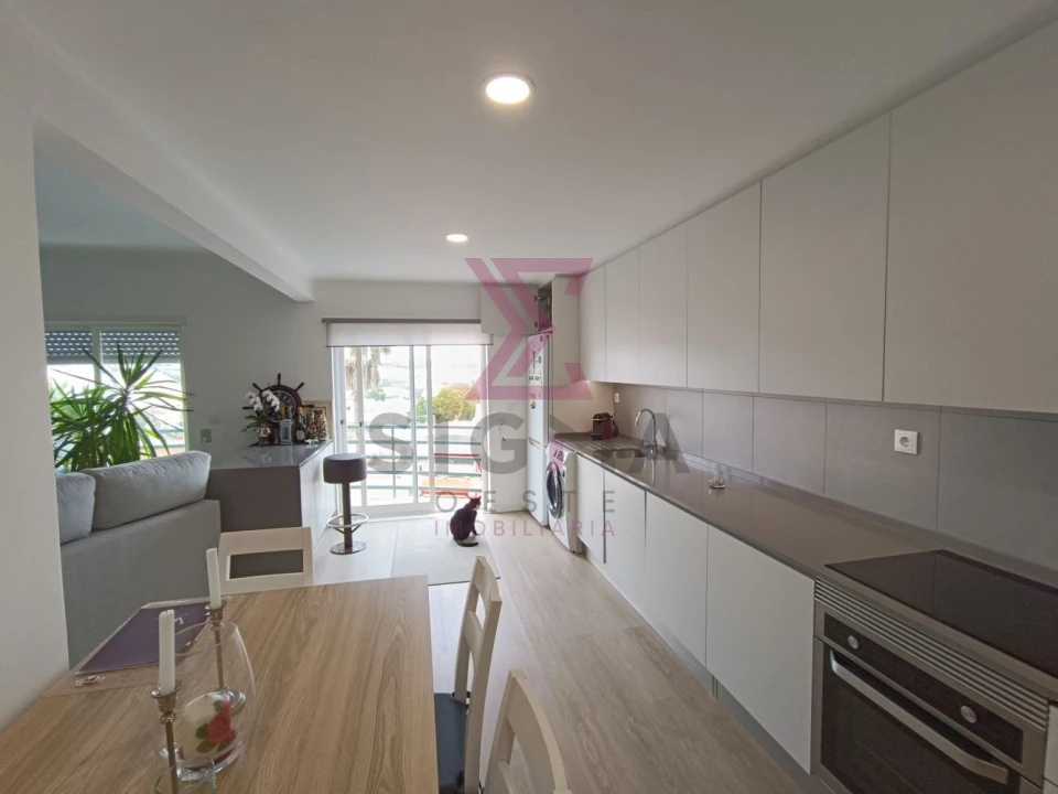 Apartamento T1 para Venda em Ericeira Foto 1