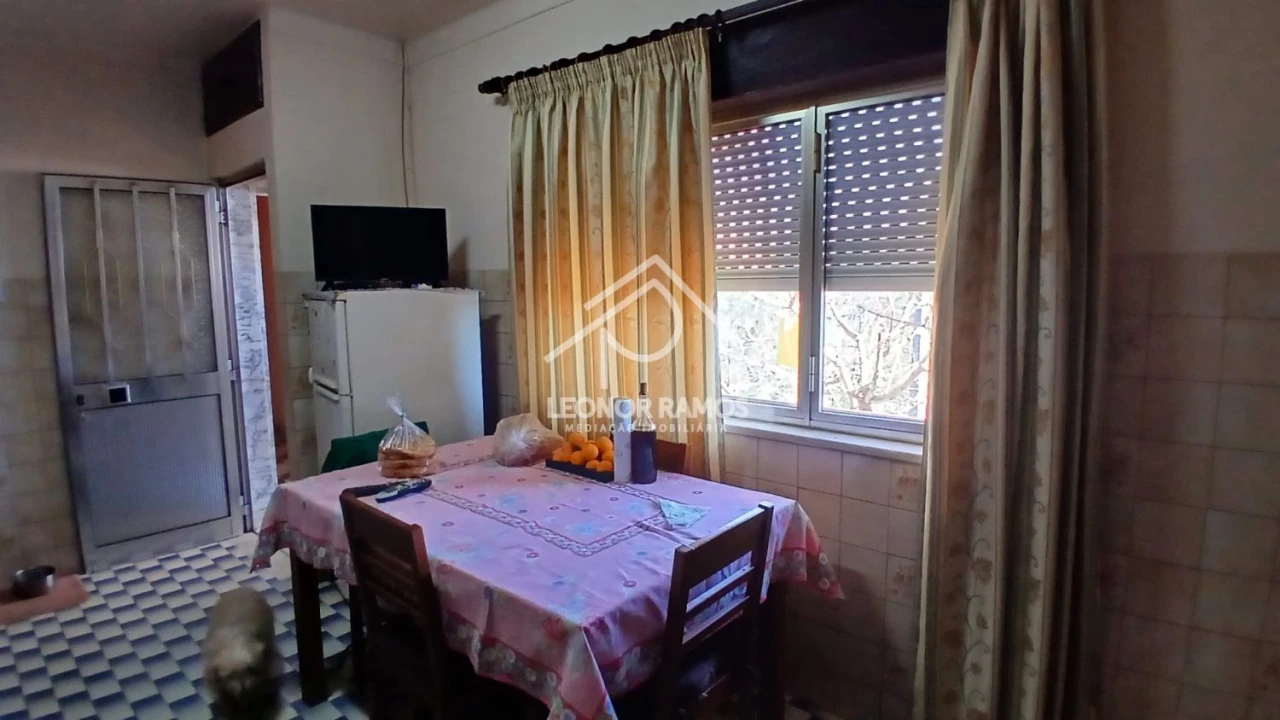 Moradia T4 para Venda em Cambas Foto 18