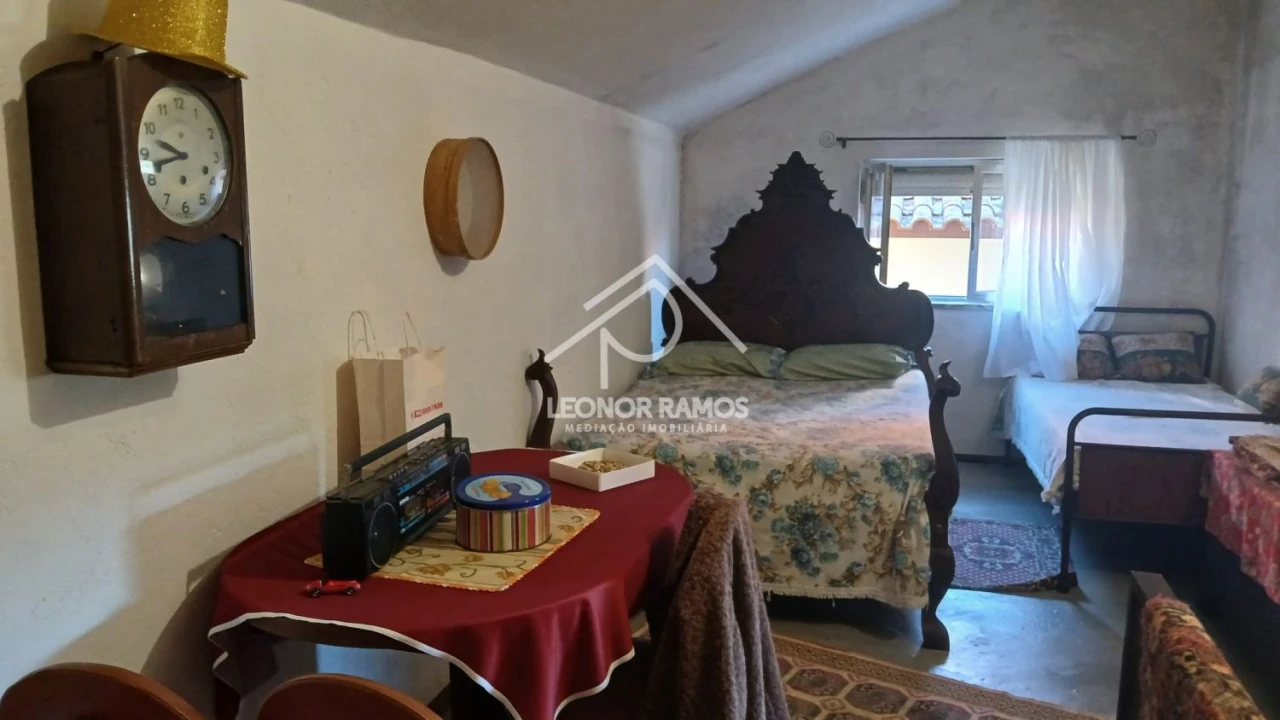 Moradia T4 para Venda em Cambas Foto 30