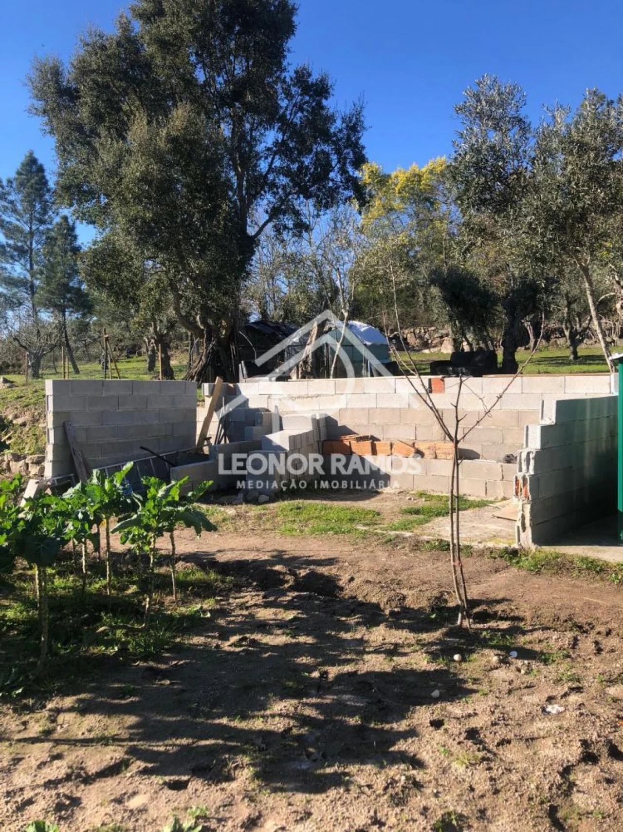 Terreno para Venda em Póvoa de Rio de Moinhos e Cafede Foto 3