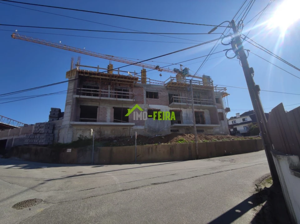 Apartamento T2 para Venda em Nogueira do Cravo e Pindelo Foto 13