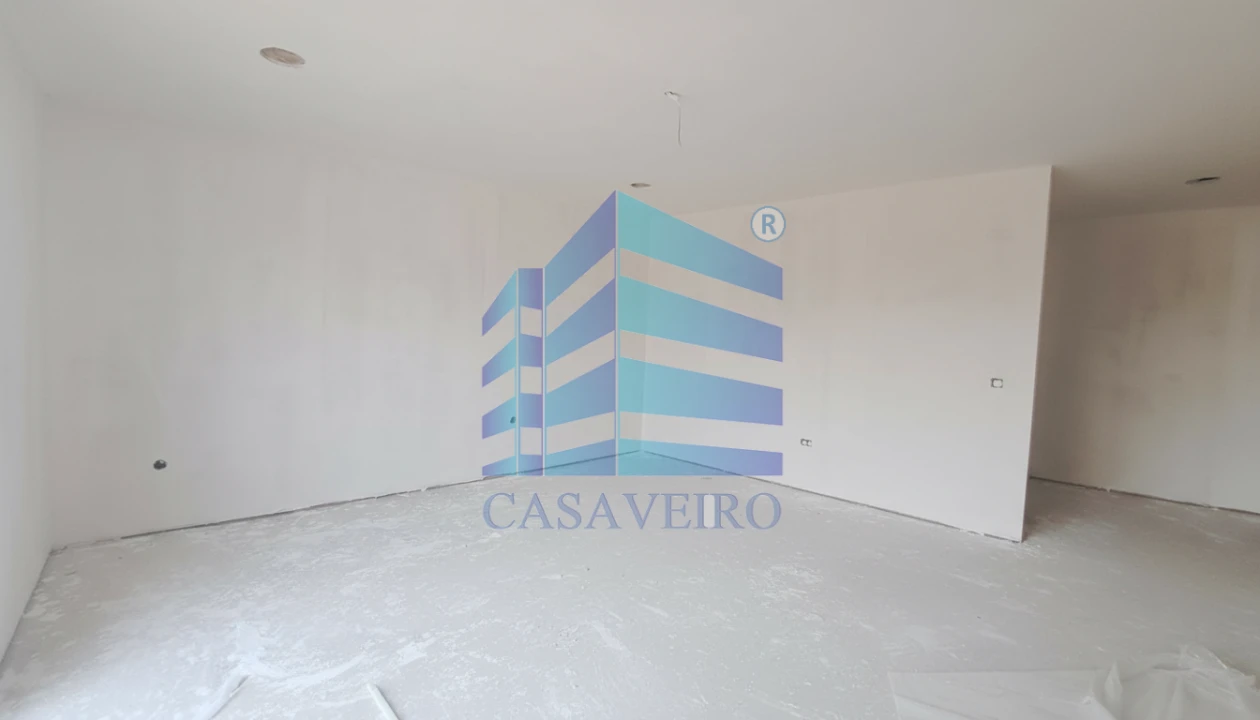 Moradia T4 para Venda em Oliveirinha Foto 5