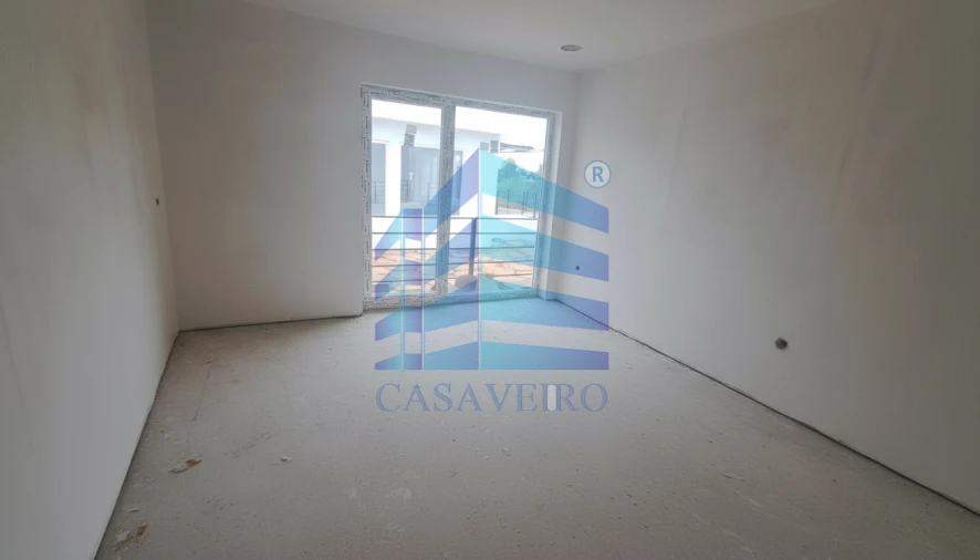 Moradia T4 para Venda em Oliveirinha Foto 8