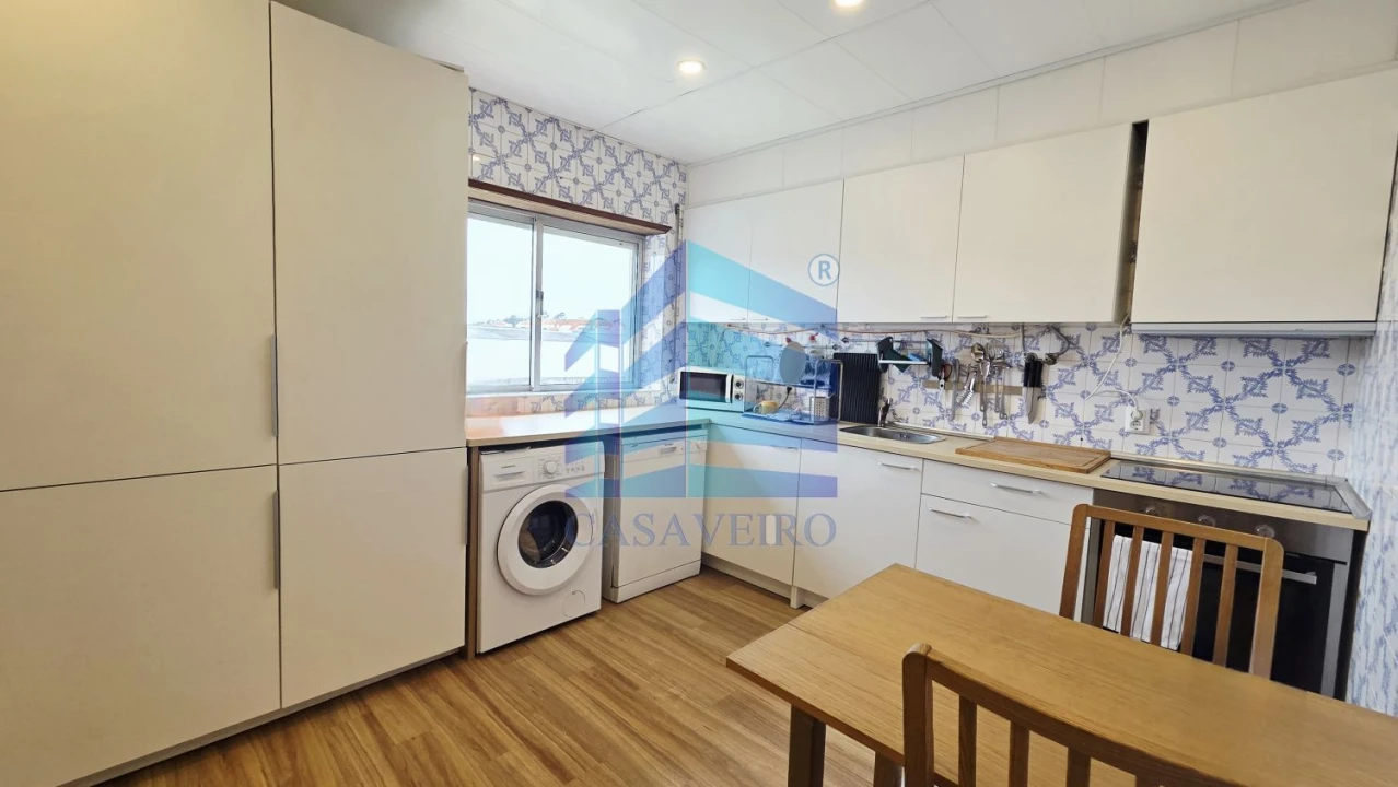 Apartamento T2 para Venda em Eixo e Eirol Foto 1