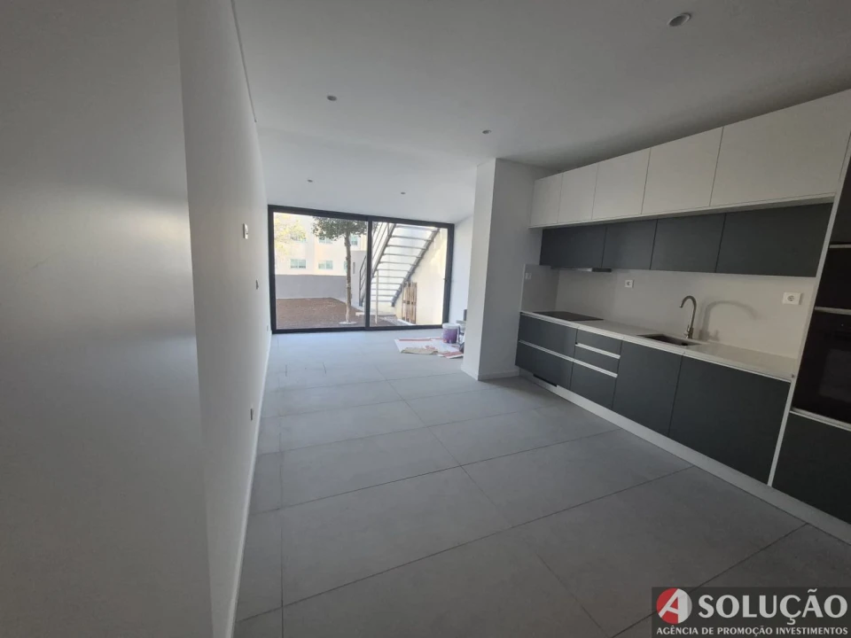 Apartamento T2 para Venda em Oliveira do Douro Foto 9