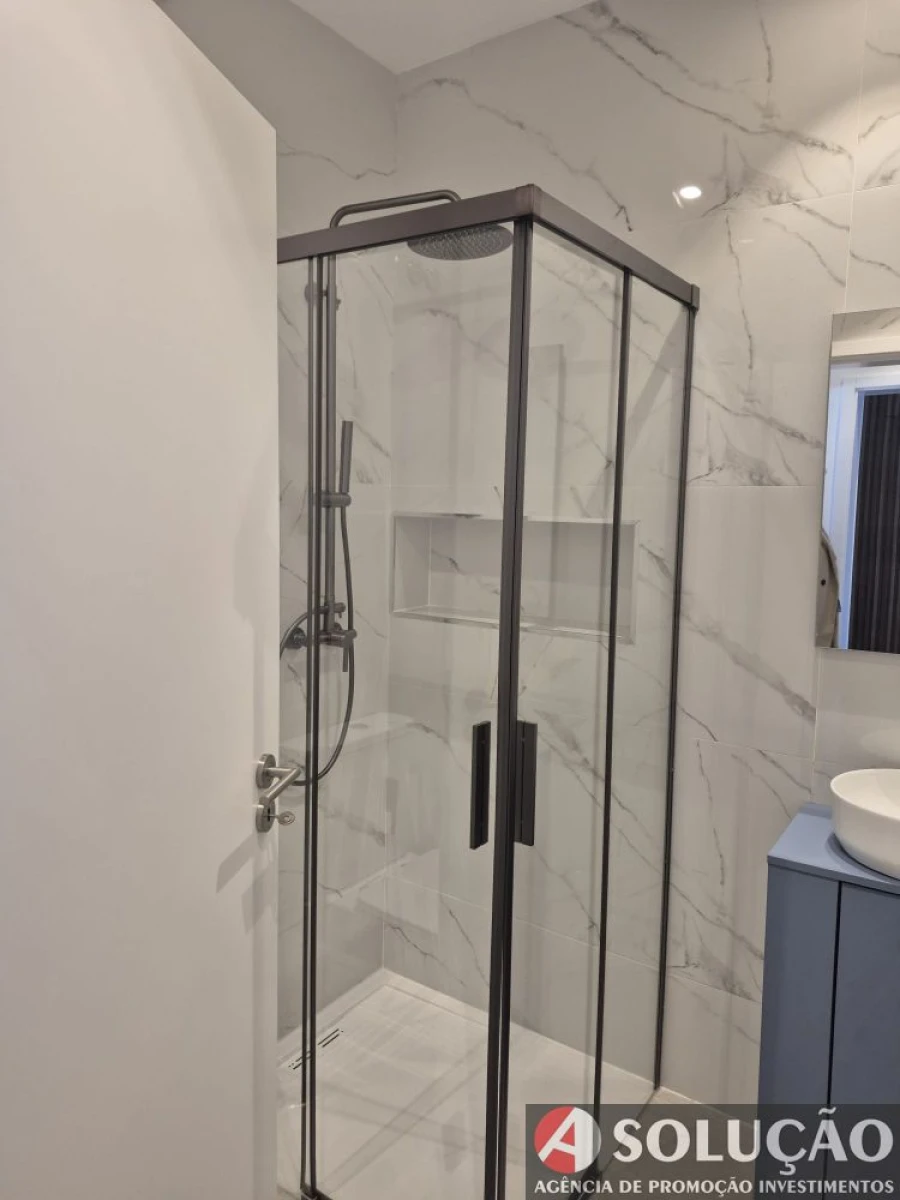 Apartamento T2 para Venda em Oliveira do Douro Foto 19