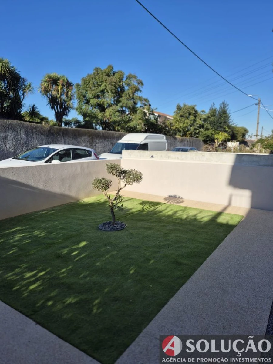 Apartamento T2 para Venda em Oliveira do Douro Foto 2