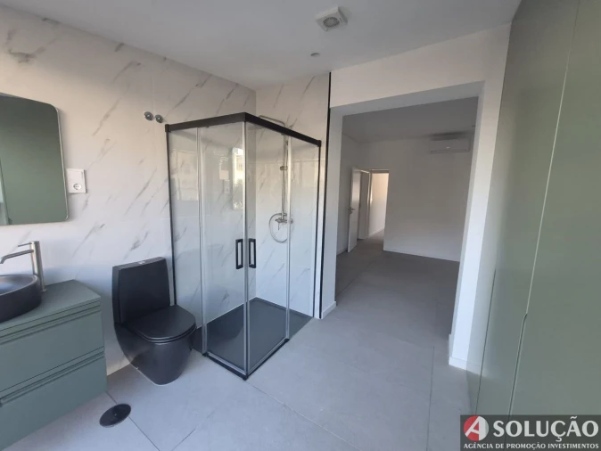 Apartamento T2 para Venda em Oliveira do Douro Foto 23