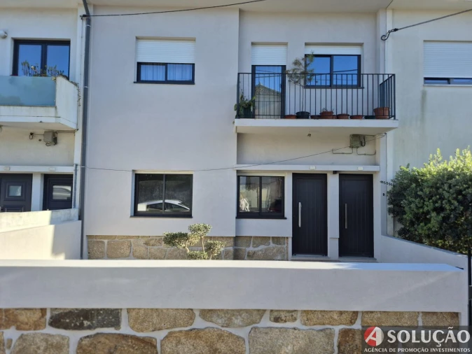 Apartamento T2 para Venda em Oliveira do Douro Foto 4