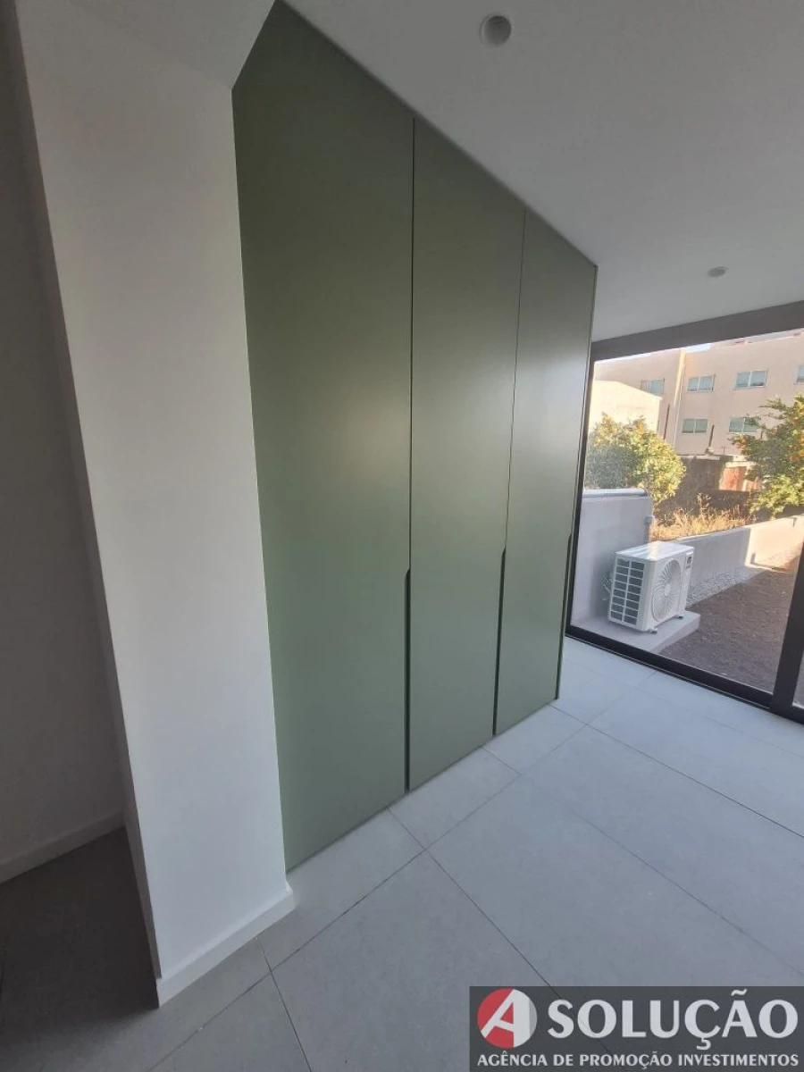 Apartamento T2 para Venda em Oliveira do Douro Foto 16