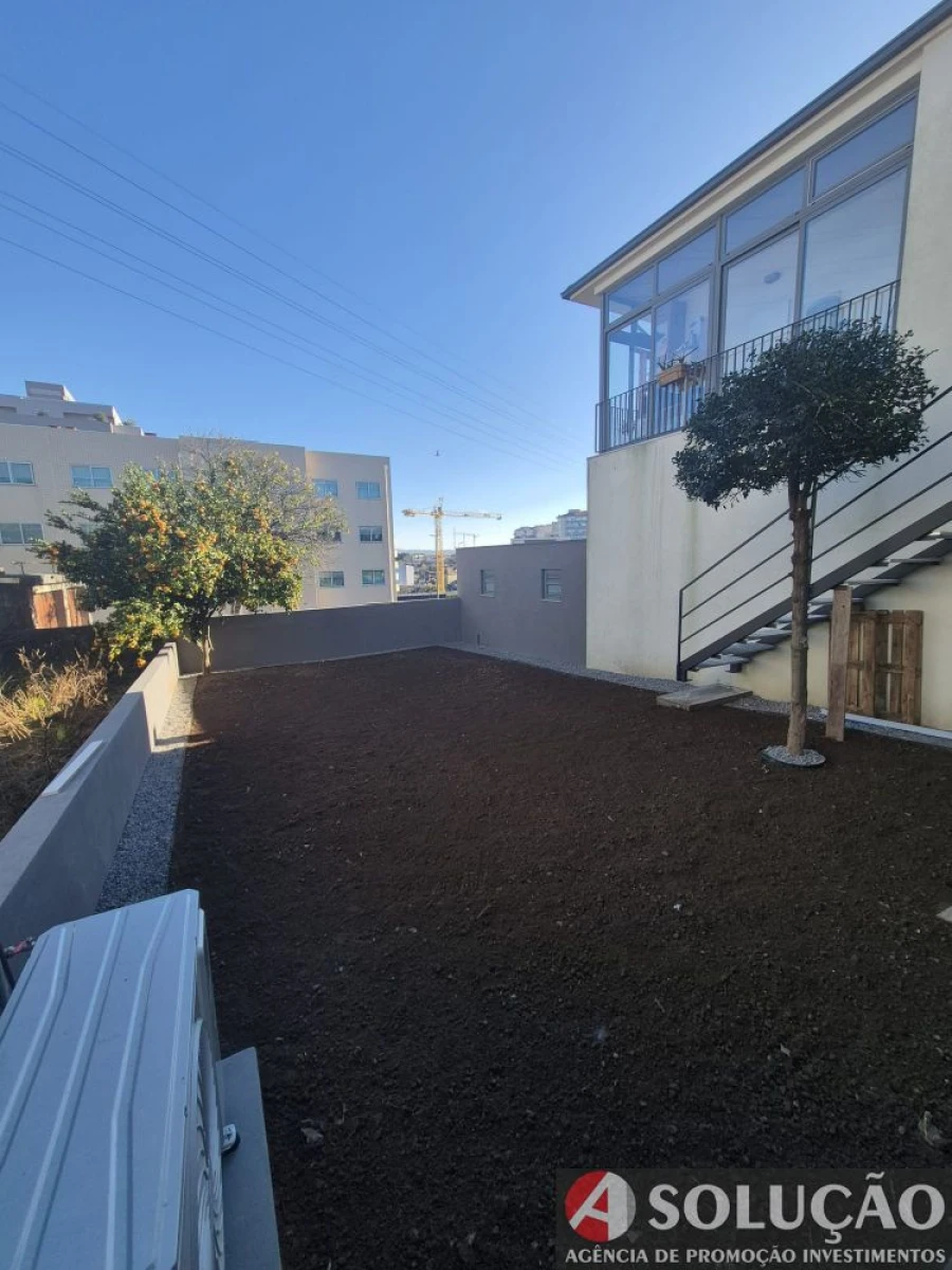 Apartamento T2 para Venda em Oliveira do Douro Foto 7