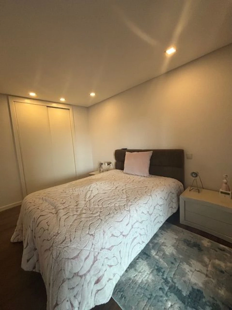 Apartamento T2 para Venda em Moreira Foto 10