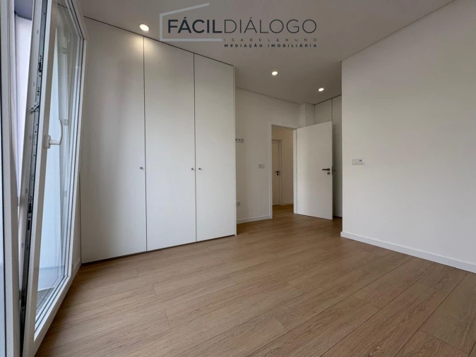 Moradia T4 para Venda em Fernao Ferro Foto 17