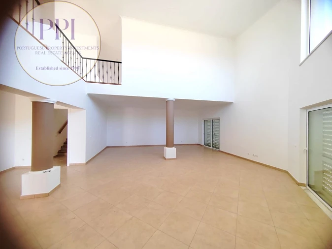 Moradia T4 para Venda em Budens Foto 3