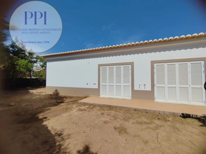 Moradia T4 para Venda em Budens Foto 45