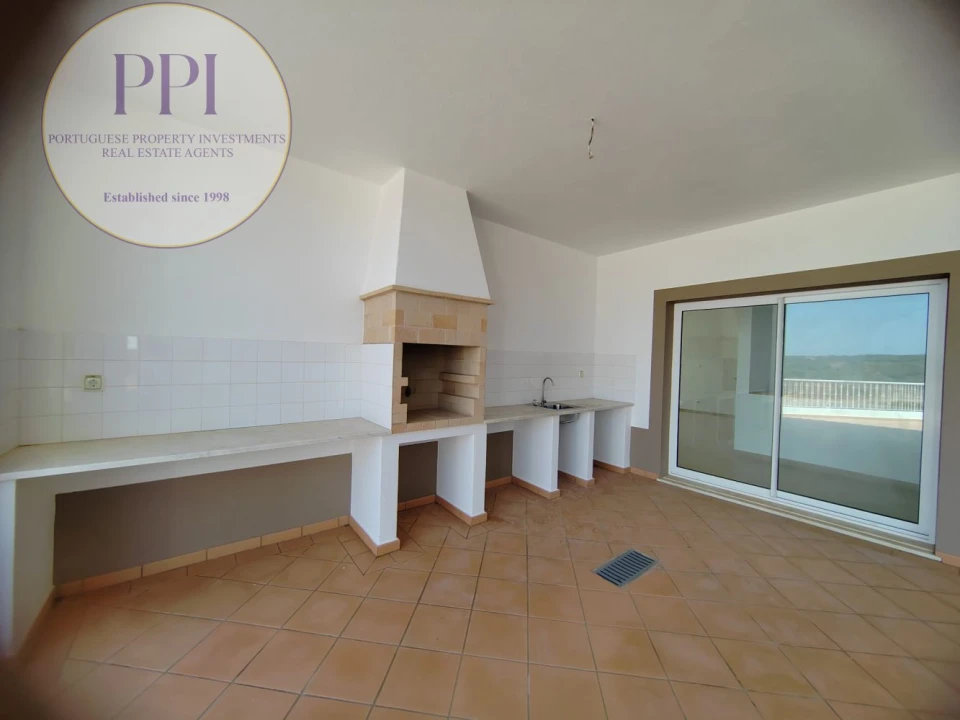 Moradia T4 para Venda em Budens Foto 40