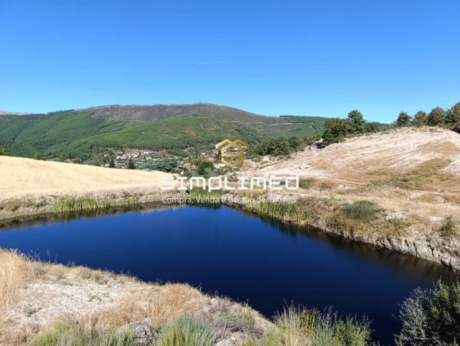 Quinta T0 para Venda em Orjais Foto 3