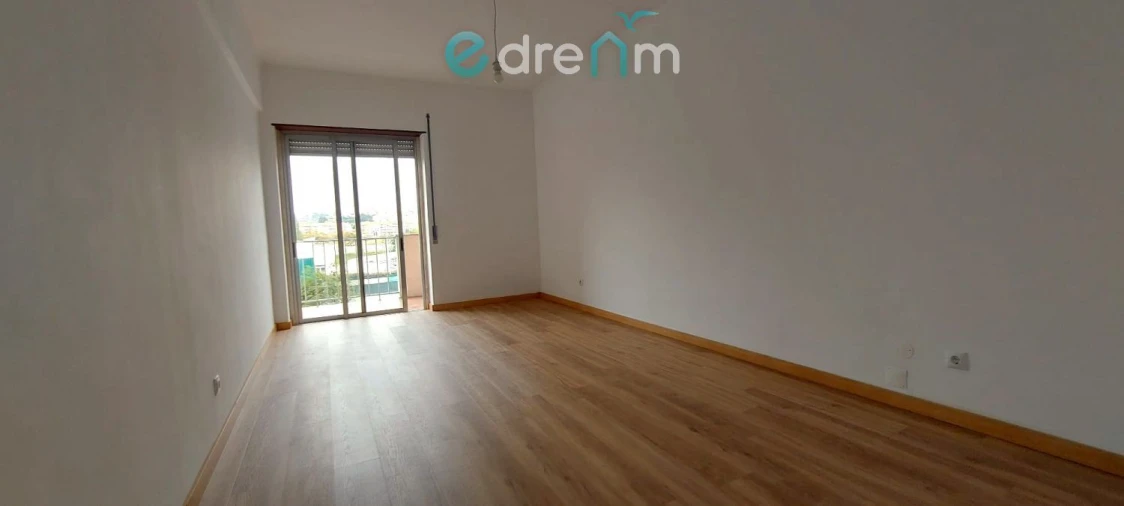 Apartamento T2 para Venda em União das Freguesias de Setúbal Foto 14