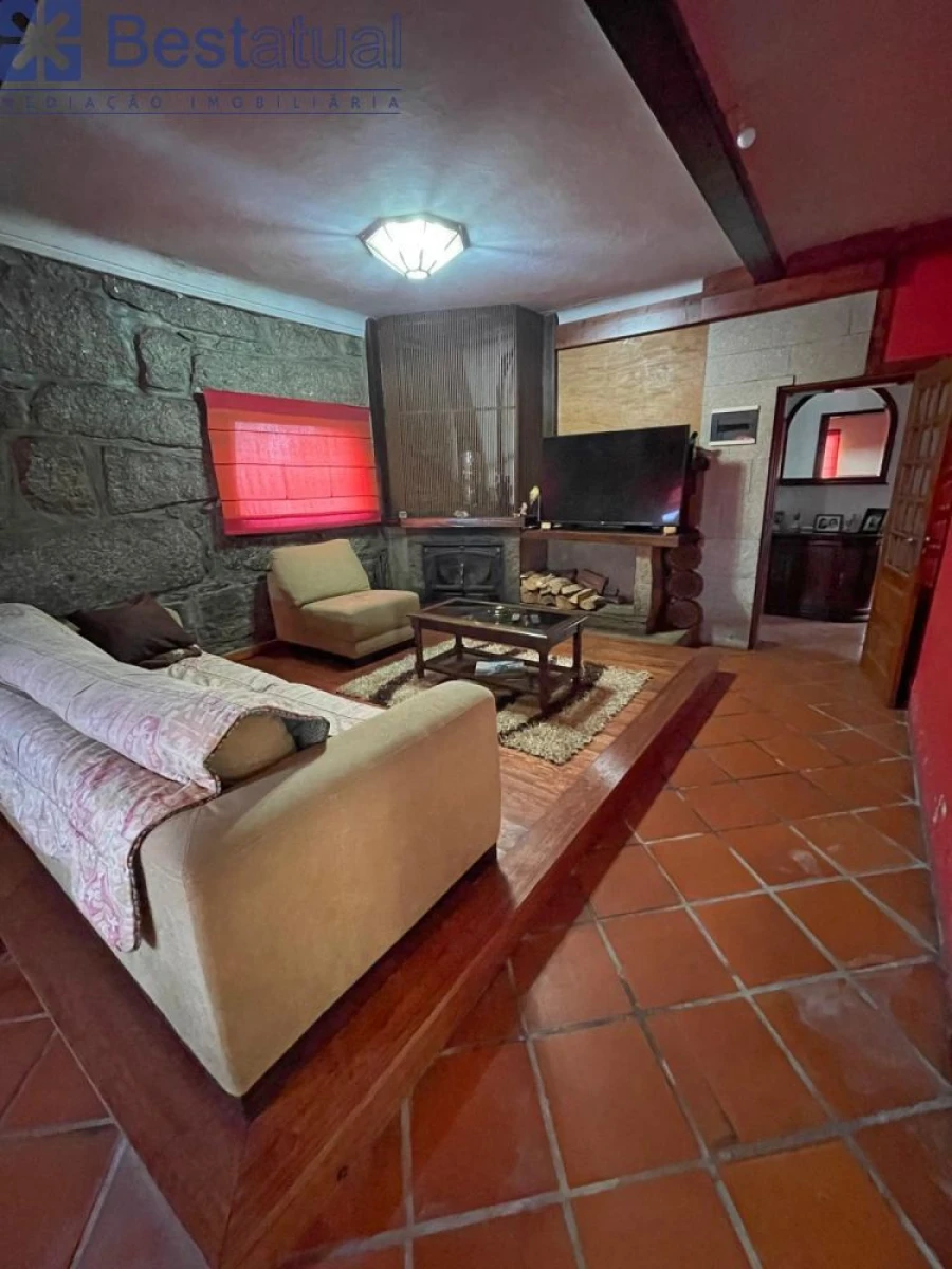 Moradia T4 para Venda em Antas e Abade de Vermoim Foto 33