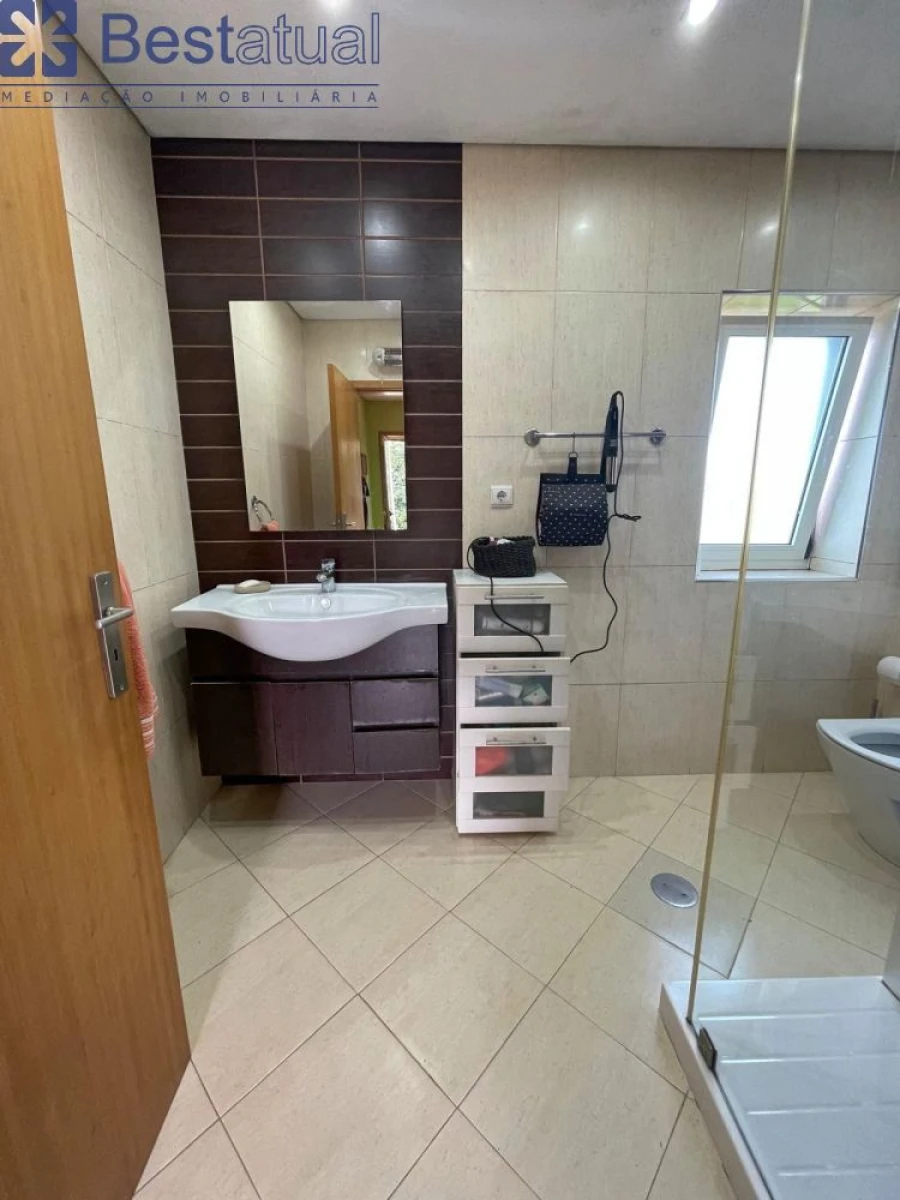 Moradia T4 para Venda em Antas e Abade de Vermoim Foto 50