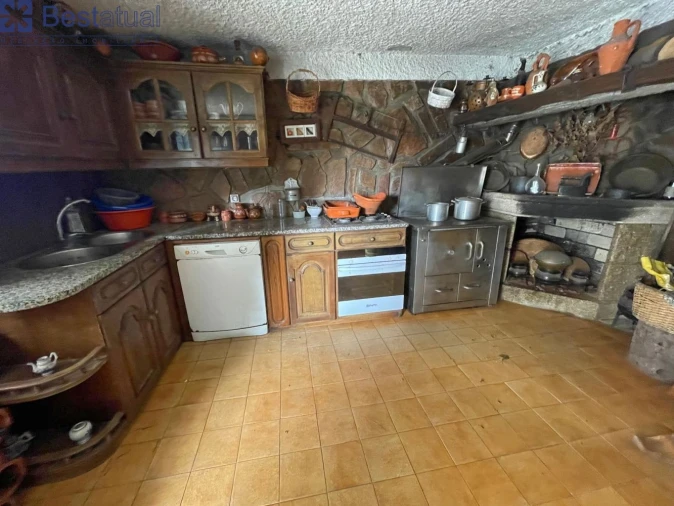 Moradia T4 para Venda em Antas e Abade de Vermoim Foto 12