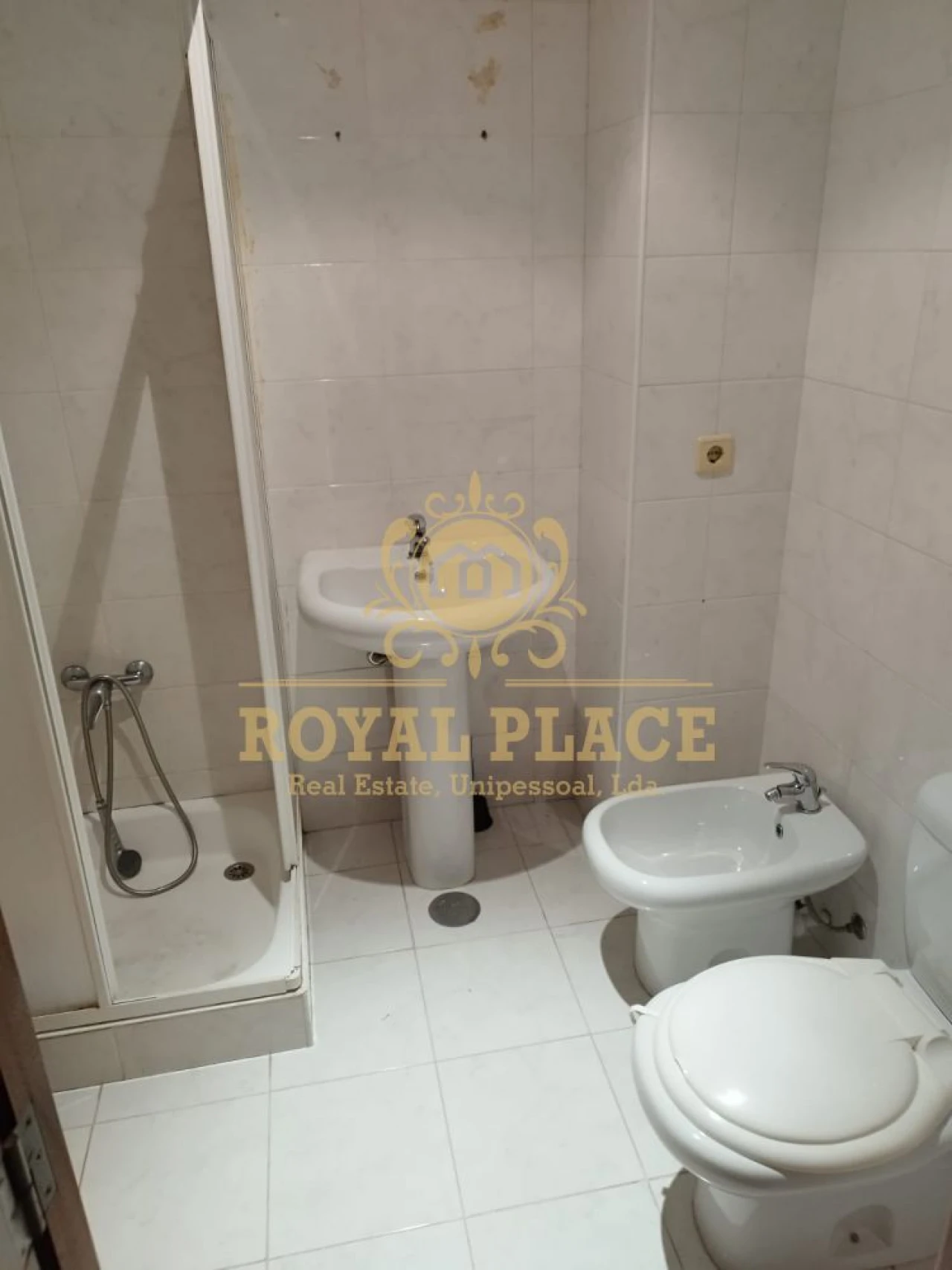 Apartamento T2 para Venda em Paços de Brandão Foto 11