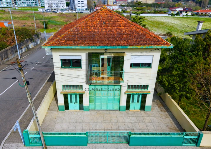 Moradia T4 para Venda em Castêlo da Maia Foto 10