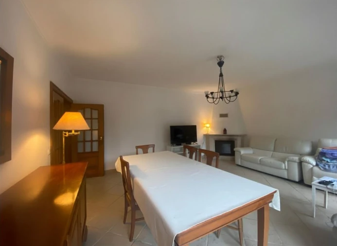 Moradia T4 para Venda em Alcabideche Foto 25