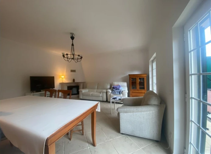 Moradia T4 para Venda em Alcabideche Foto 7