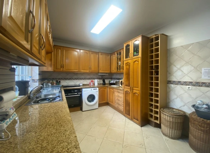 Moradia T4 para Venda em Alcabideche Foto 30