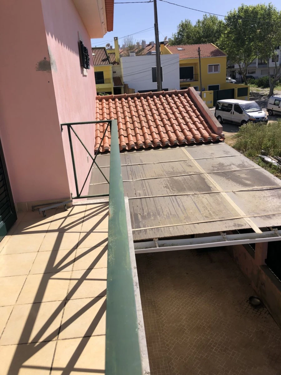 Moradia T4 para Venda em Alcabideche Foto 7