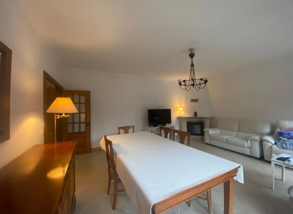 Moradia T4 para Venda em Alcabideche Foto 25