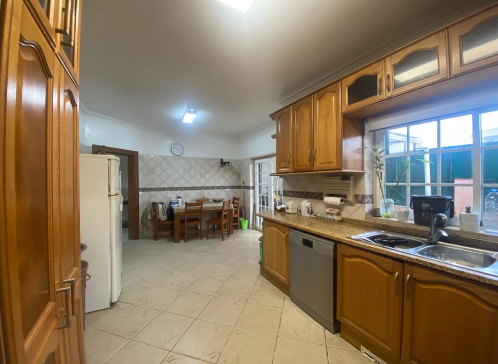 Moradia T4 para Venda em Alcabideche Foto 33