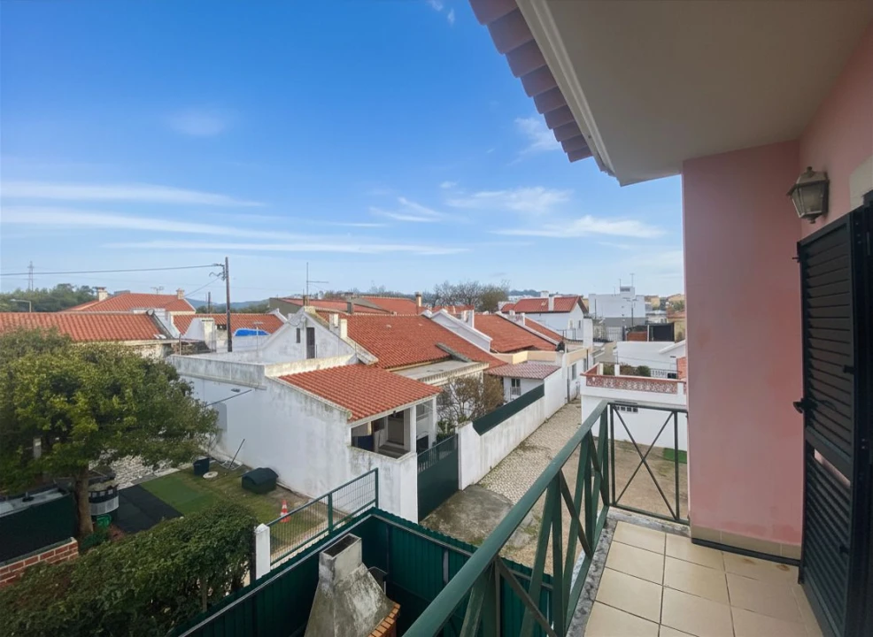 Moradia T4 para Venda em Alcabideche Foto 24